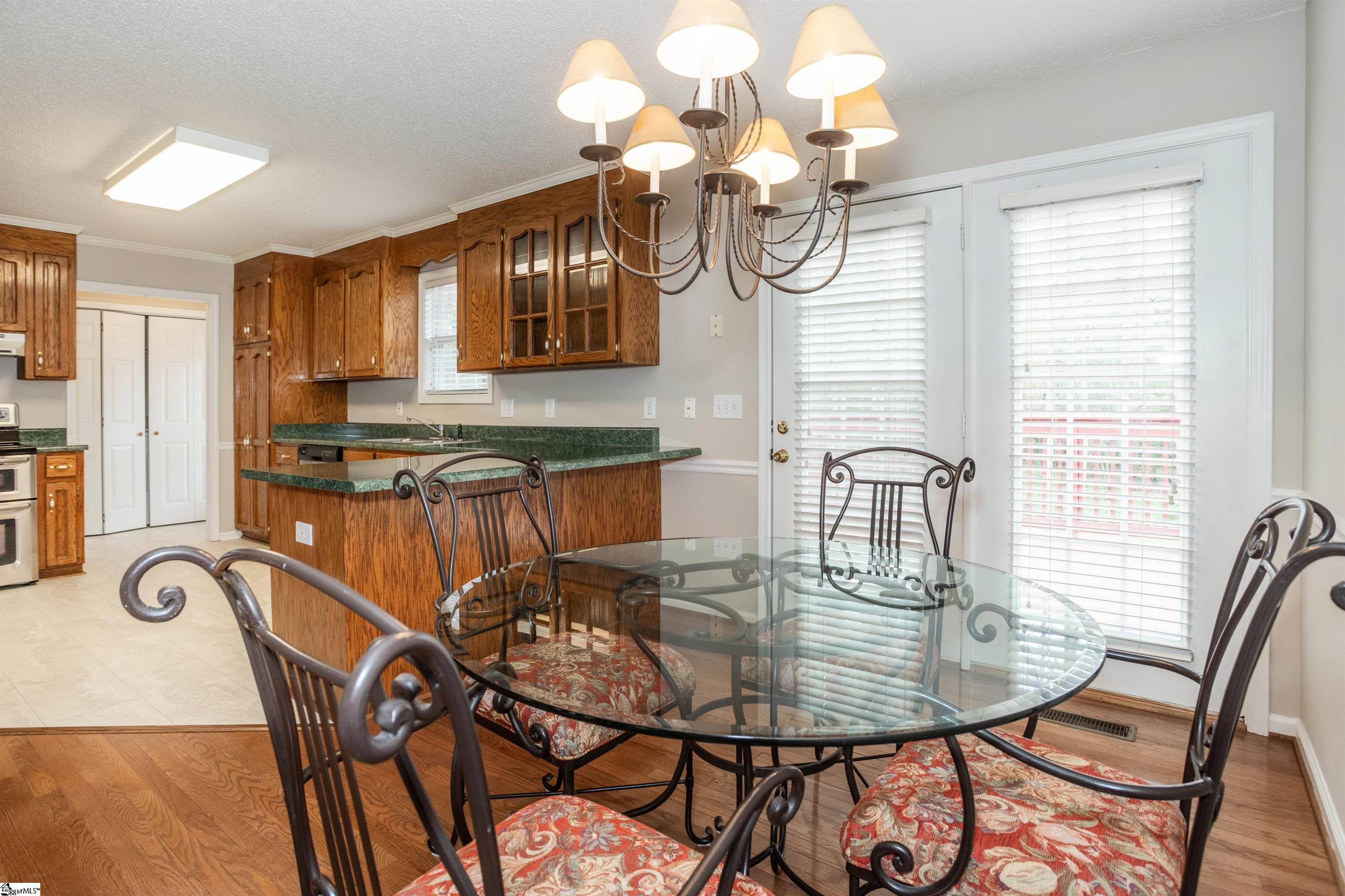 Greer, South Carolina 29651, United States, 3 Bedrooms Bedrooms, ,2 BathroomsBathrooms,Residential,Contingent,102918