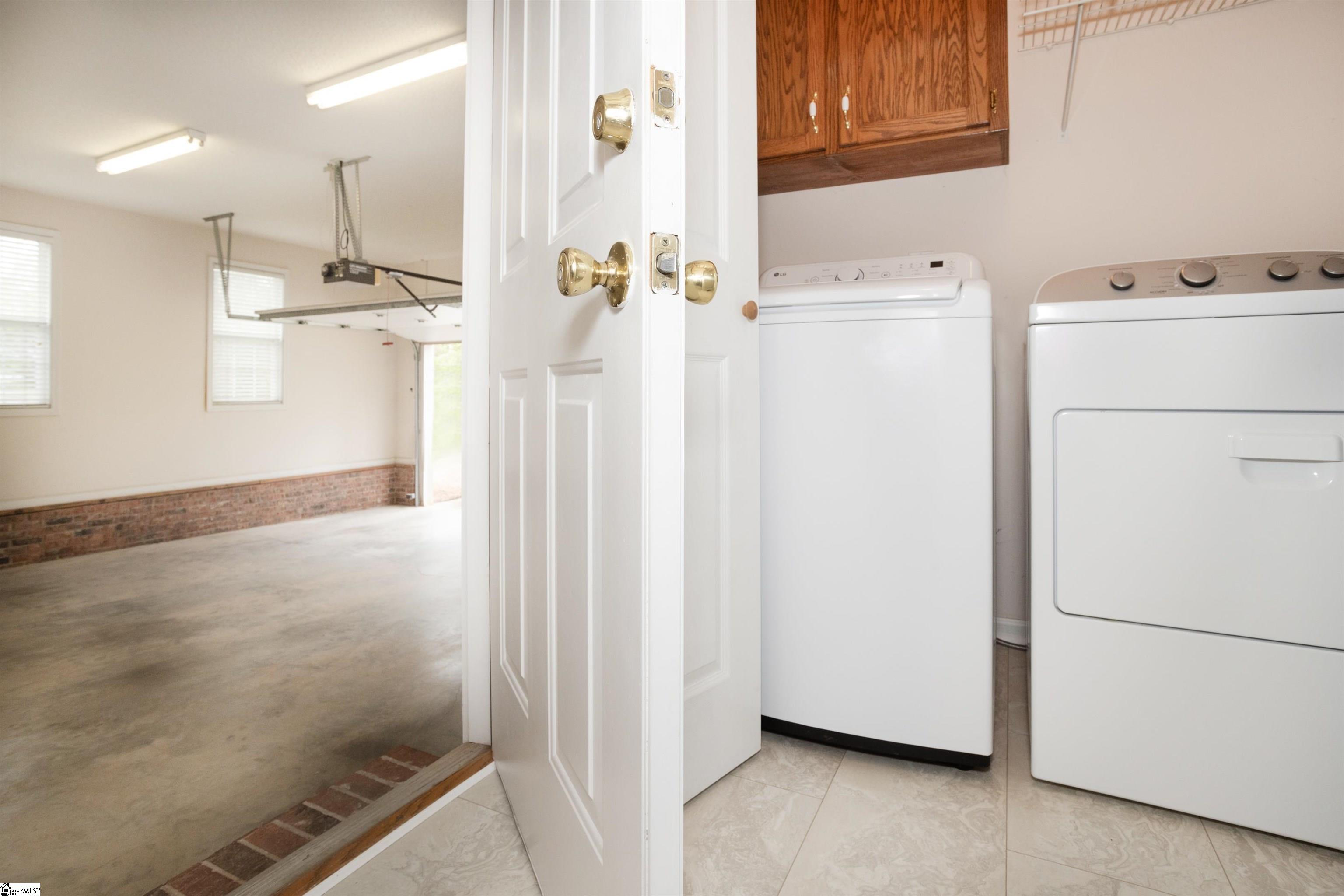 Greer, South Carolina 29651, United States, 3 Bedrooms Bedrooms, ,2 BathroomsBathrooms,Residential,Contingent,102918