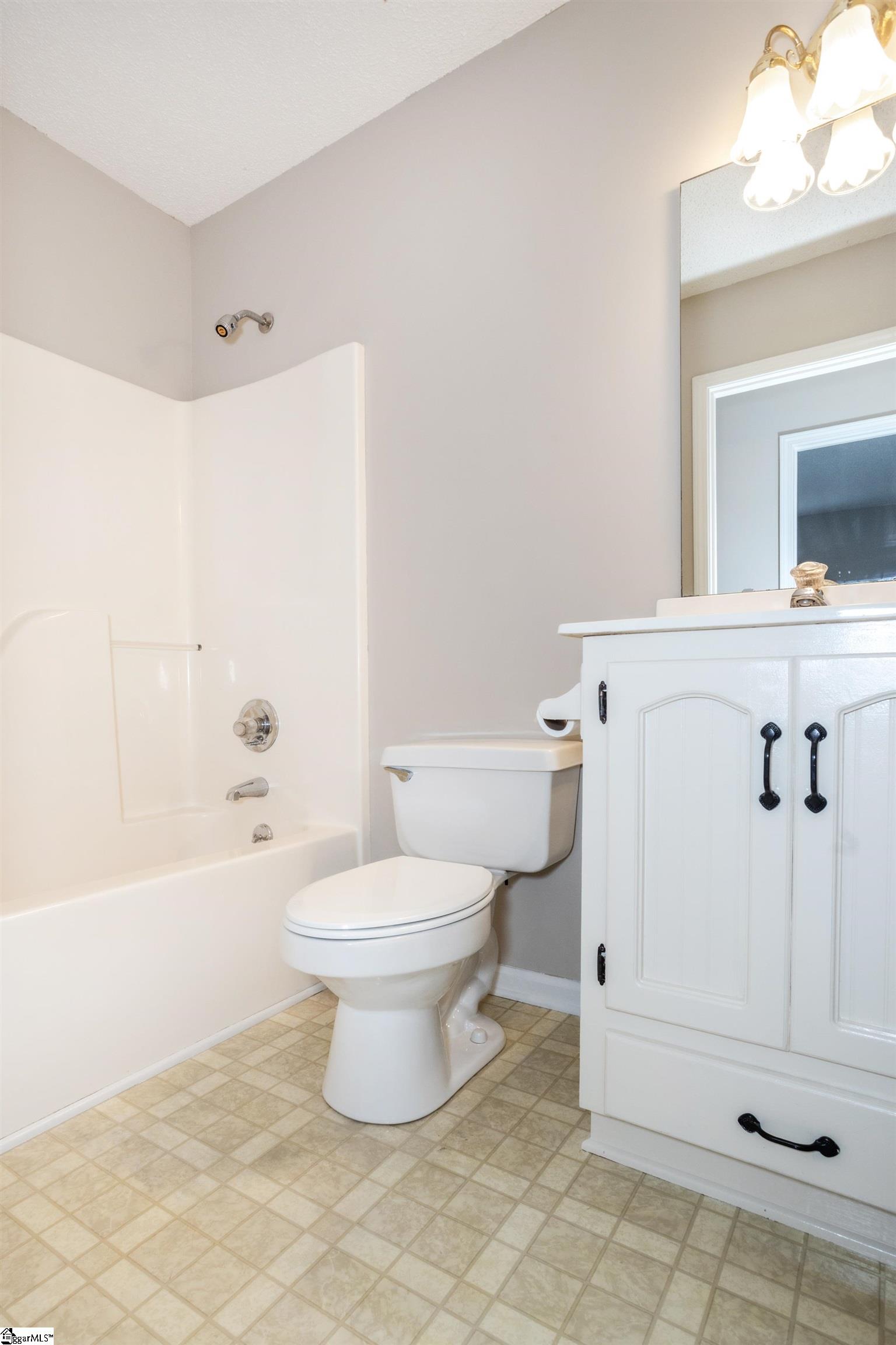 Greer, South Carolina 29651, United States, 3 Bedrooms Bedrooms, ,2 BathroomsBathrooms,Residential,Contingent,102918