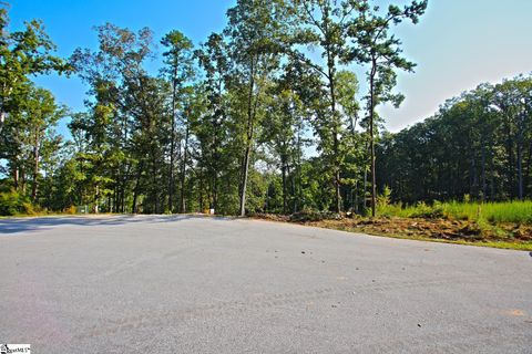 77 Harbor Point Seneca SC 29672