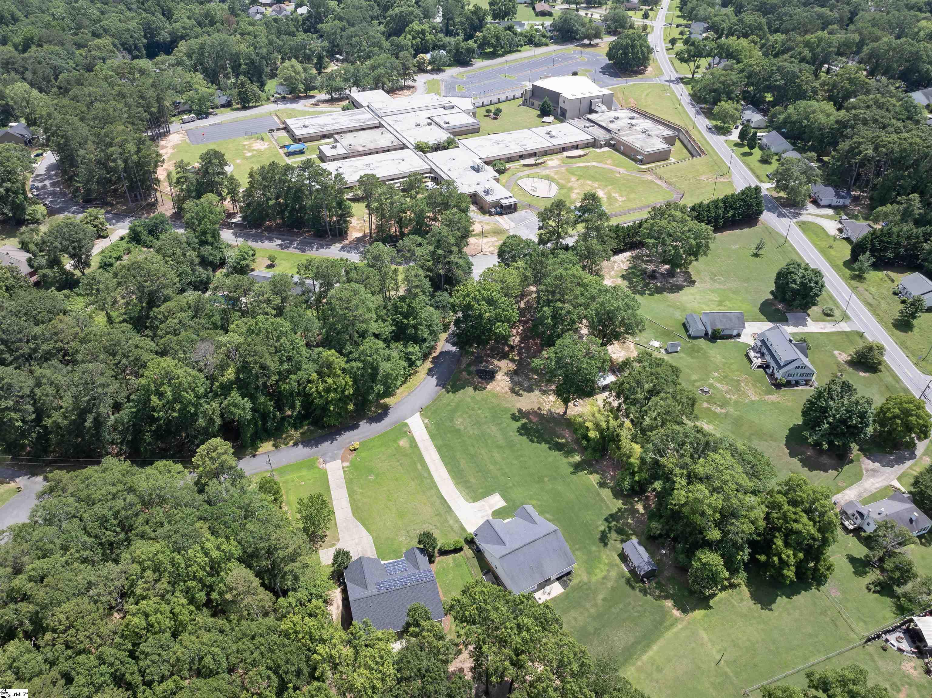 Anderson, South Carolina 29621, United States, 3 Bedrooms Bedrooms, ,2 BathroomsBathrooms,Residential,Pending,154770