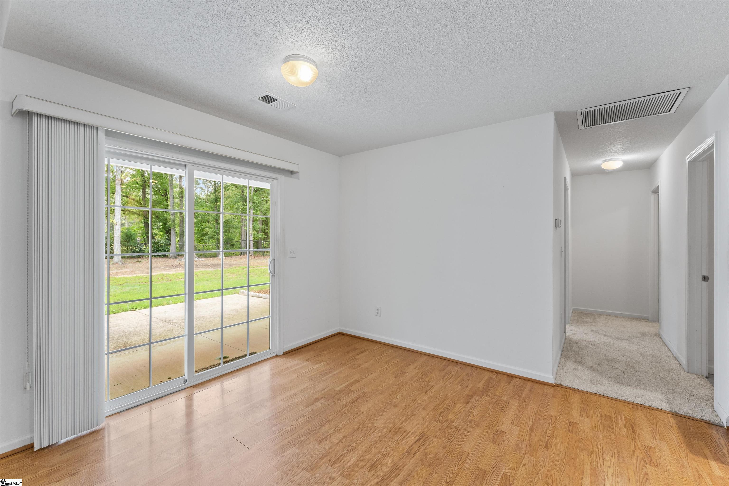 Anderson, South Carolina 29621, United States, 3 Bedrooms Bedrooms, ,2 BathroomsBathrooms,Residential,Pending,154770