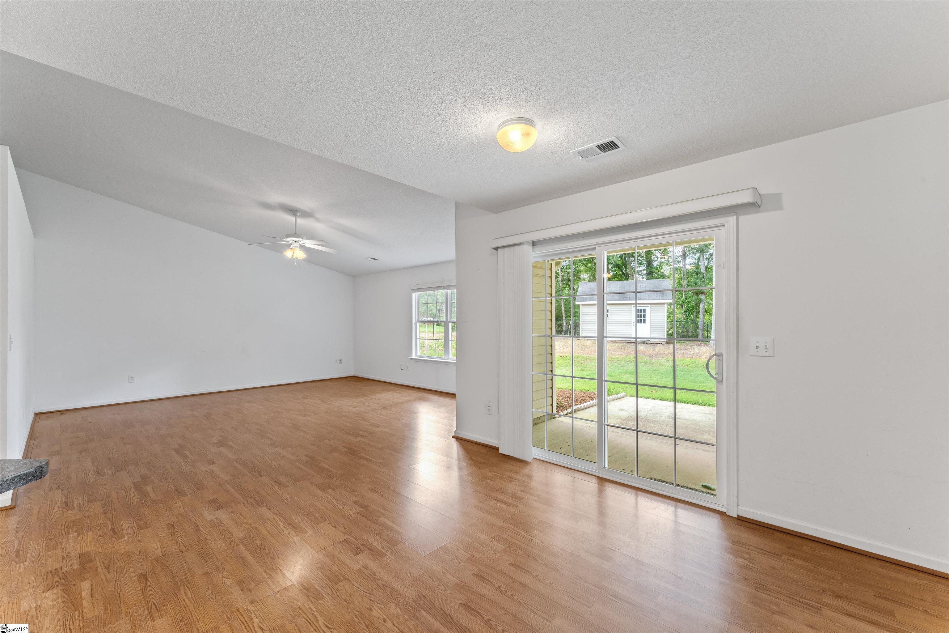 Anderson, South Carolina 29621, United States, 3 Bedrooms Bedrooms, ,2 BathroomsBathrooms,Residential,Pending,154770