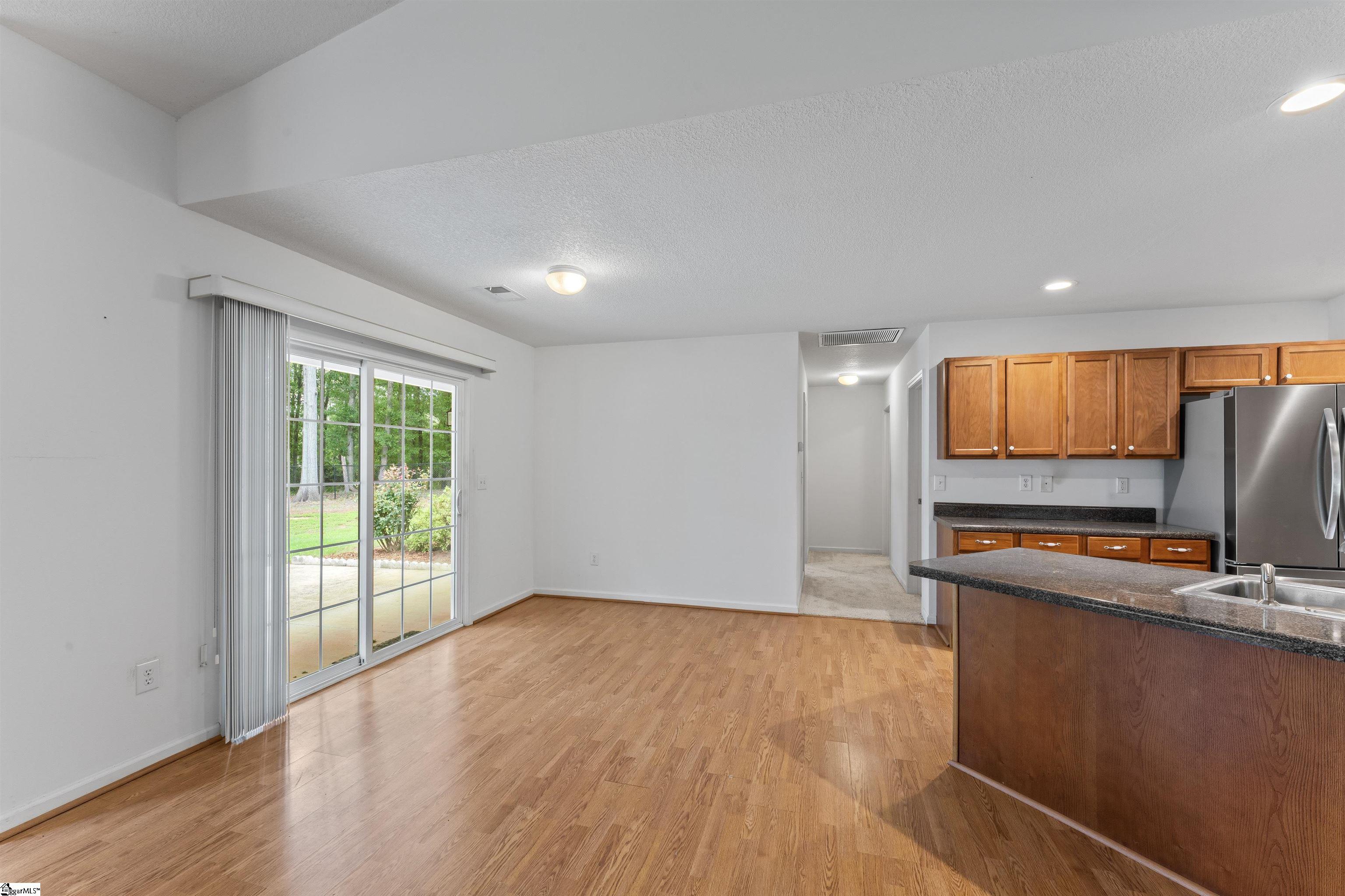 Anderson, South Carolina 29621, United States, 3 Bedrooms Bedrooms, ,2 BathroomsBathrooms,Residential,Pending,154770