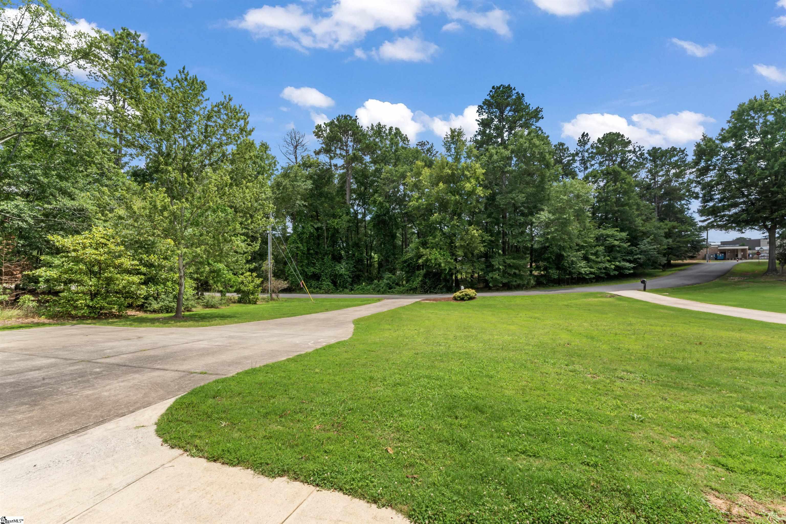 Anderson, South Carolina 29621, United States, 3 Bedrooms Bedrooms, ,2 BathroomsBathrooms,Residential,Pending,154770