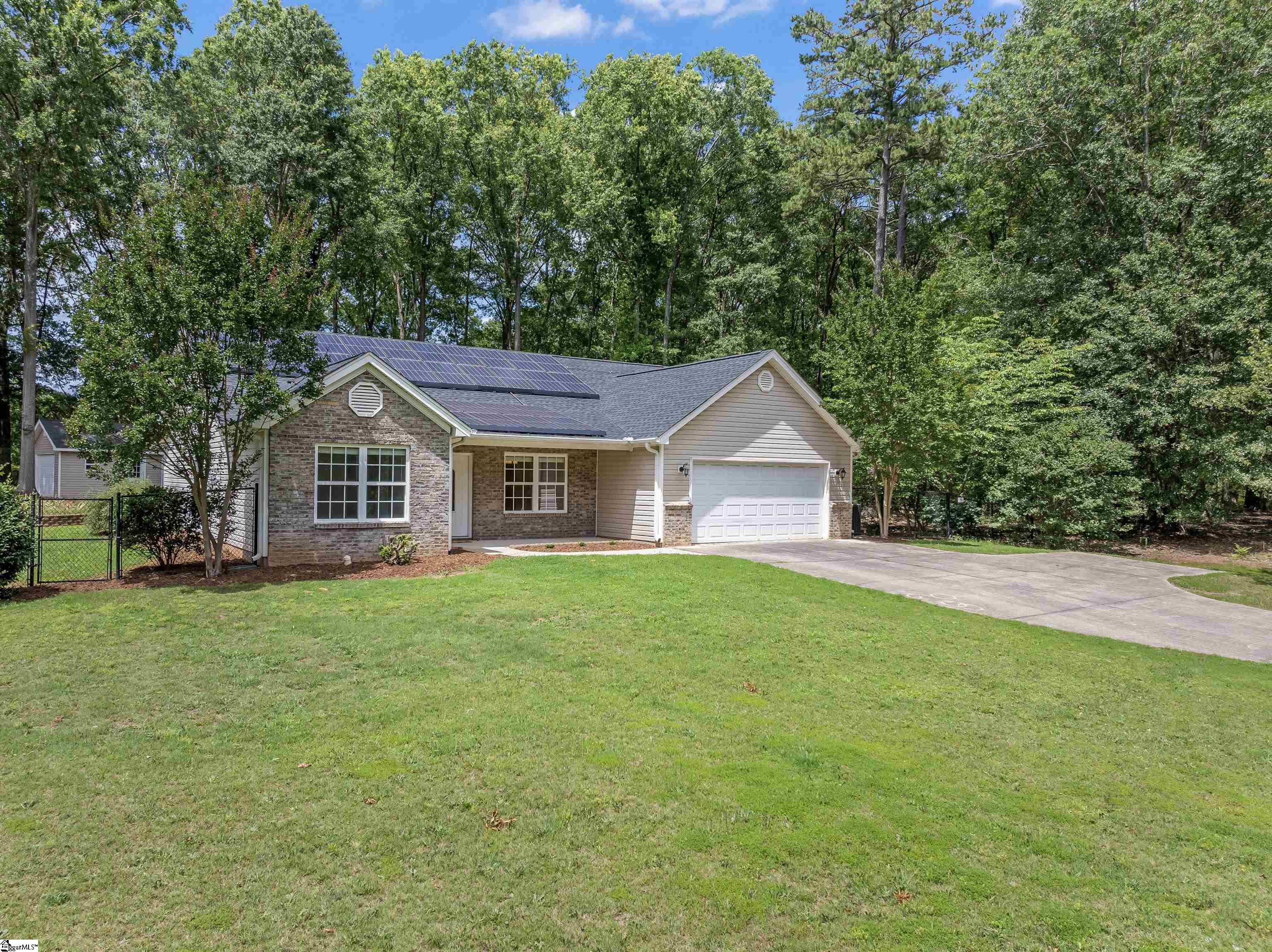 Anderson, South Carolina 29621, United States, 3 Bedrooms Bedrooms, ,2 BathroomsBathrooms,Residential,Pending,154770