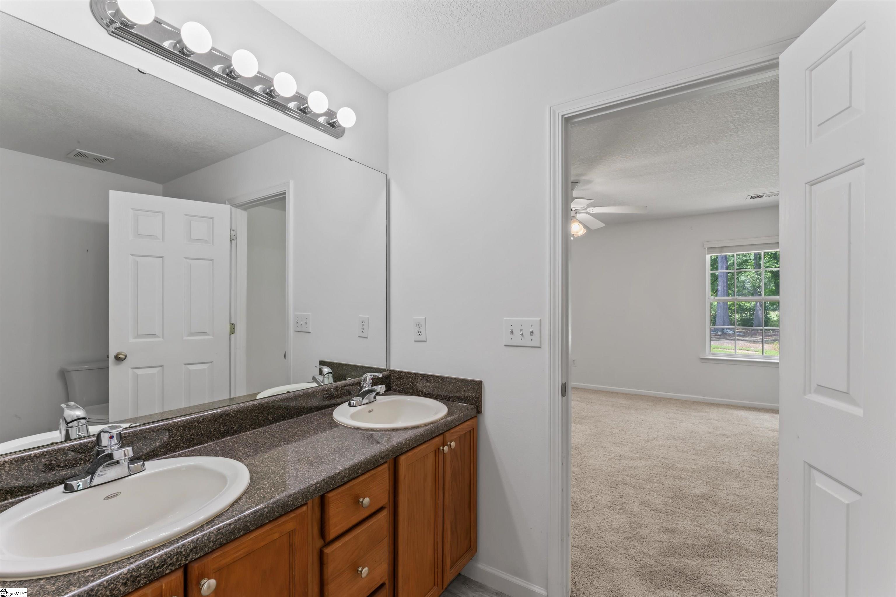 Anderson, South Carolina 29621, United States, 3 Bedrooms Bedrooms, ,2 BathroomsBathrooms,Residential,Pending,154770