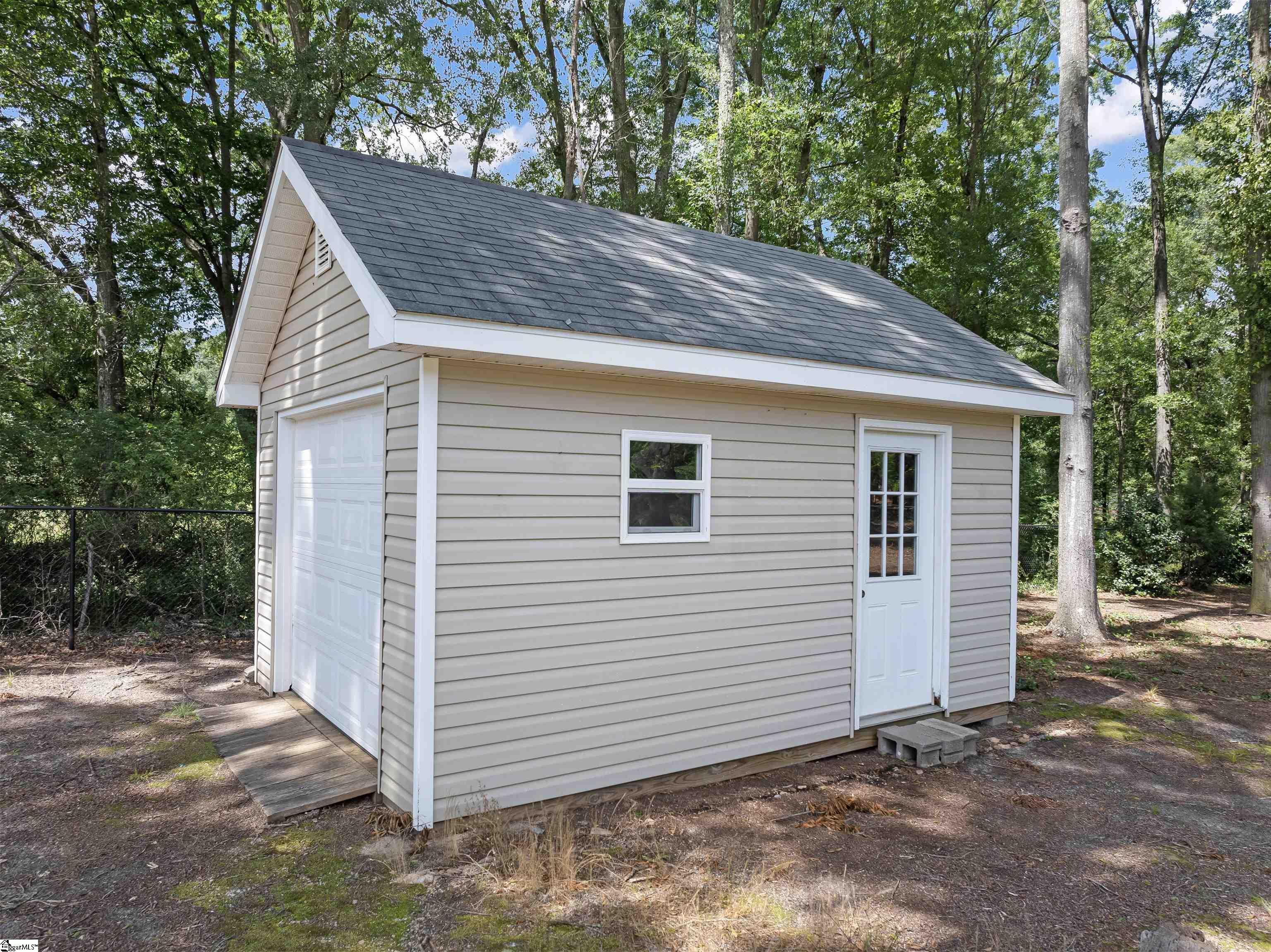 Anderson, South Carolina 29621, United States, 3 Bedrooms Bedrooms, ,2 BathroomsBathrooms,Residential,Pending,154770