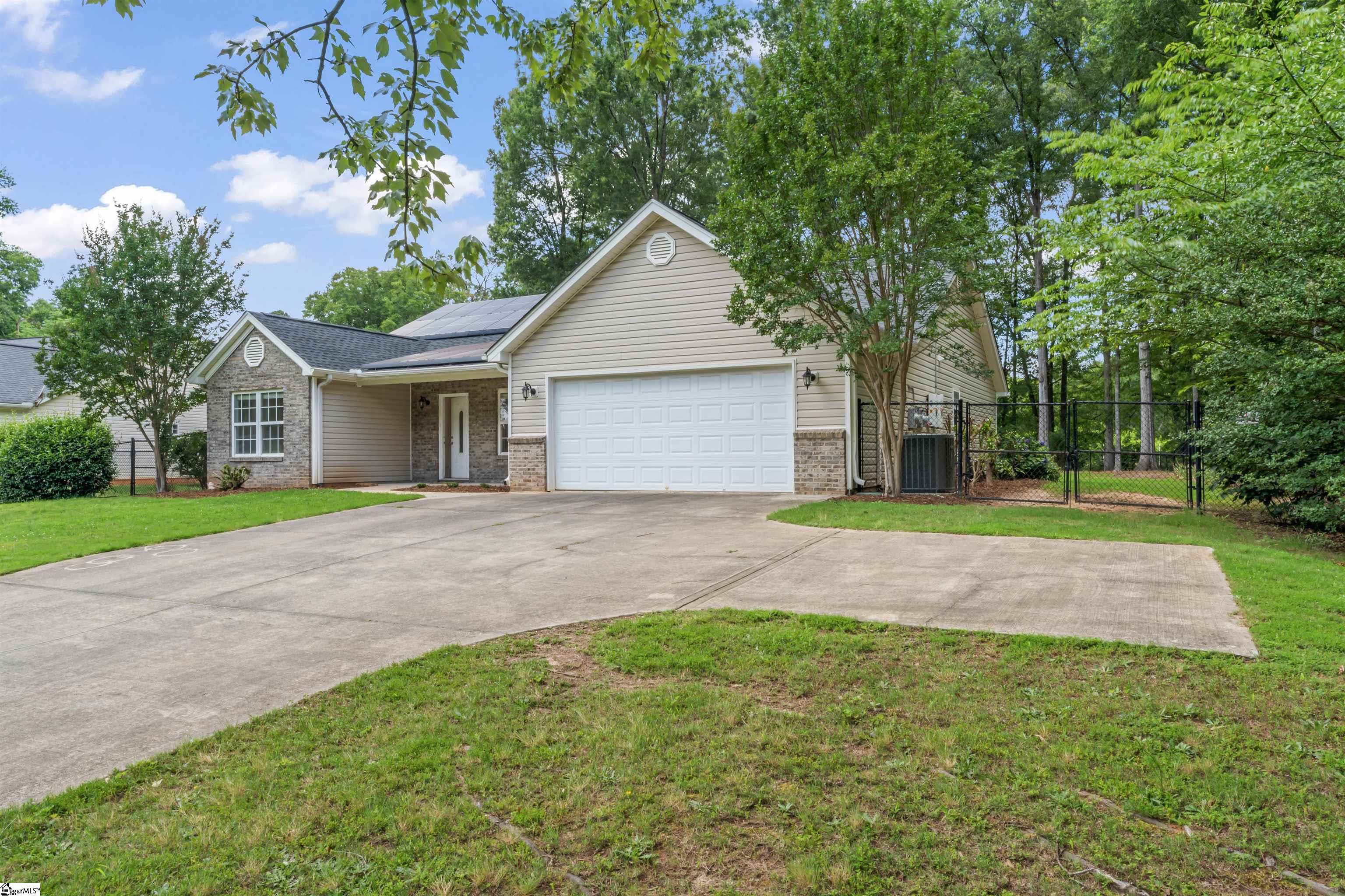 Anderson, South Carolina 29621, United States, 3 Bedrooms Bedrooms, ,2 BathroomsBathrooms,Residential,Pending,154770