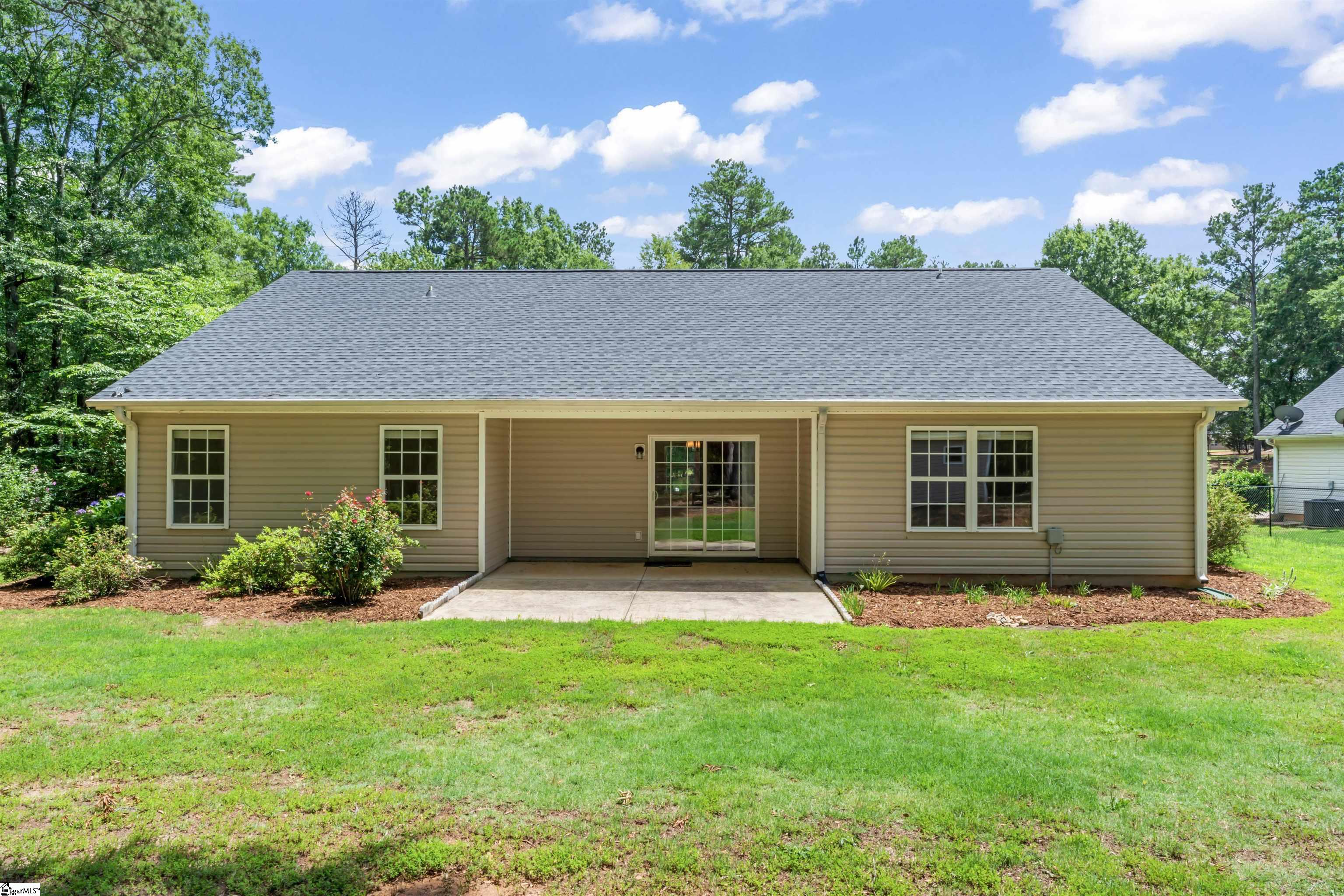 Anderson, South Carolina 29621, United States, 3 Bedrooms Bedrooms, ,2 BathroomsBathrooms,Residential,Pending,154770