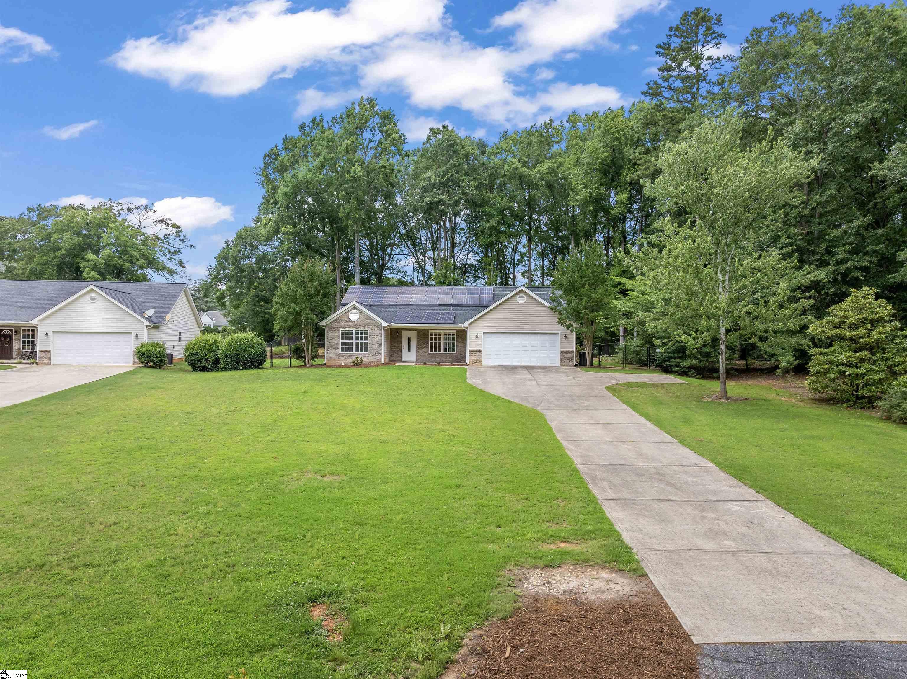 Anderson, South Carolina 29621, United States, 3 Bedrooms Bedrooms, ,2 BathroomsBathrooms,Residential,Pending,154770