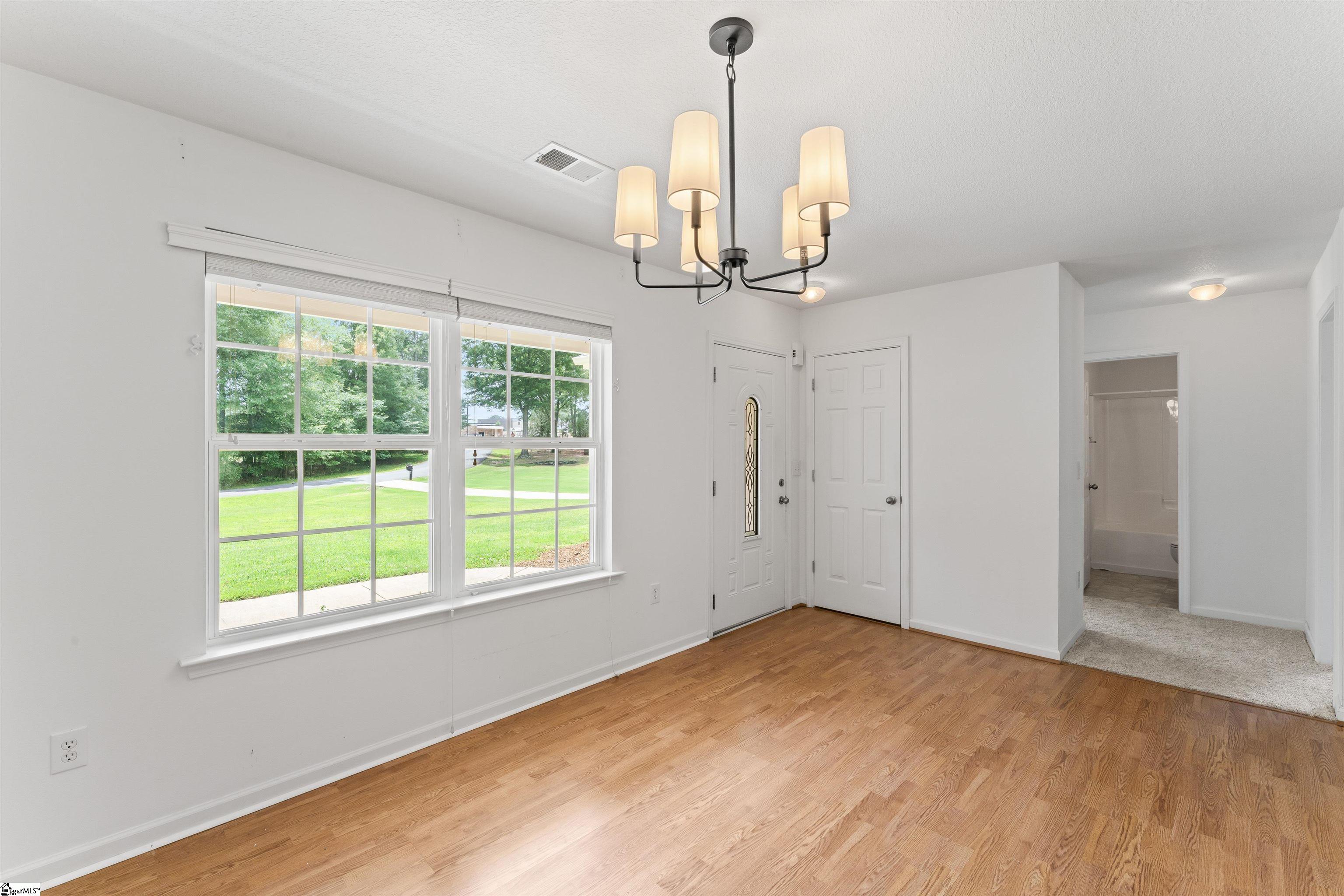 Anderson, South Carolina 29621, United States, 3 Bedrooms Bedrooms, ,2 BathroomsBathrooms,Residential,Pending,154770