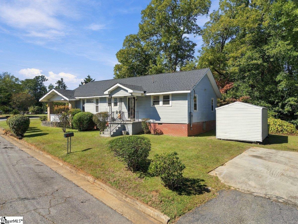 217 Beechwood Avenue