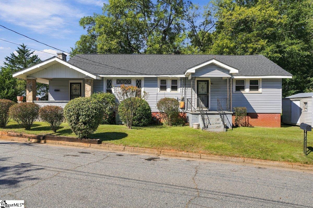 217 Beechwood Avenue