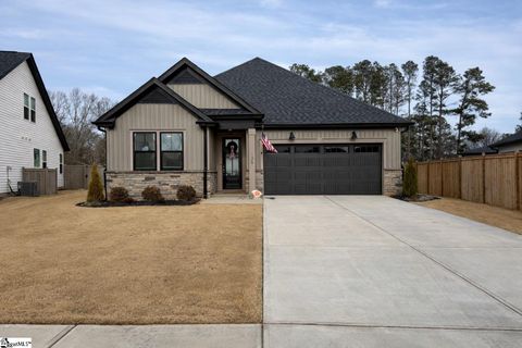 Photo of 136 Laurel Oak Drive, Anderson, SC 29621 (MLS # 1581953)