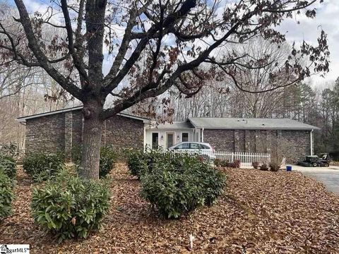 Photo of 1923 Fairview Road, Fountain Inn, SC 29644 (MLS # 1581972)