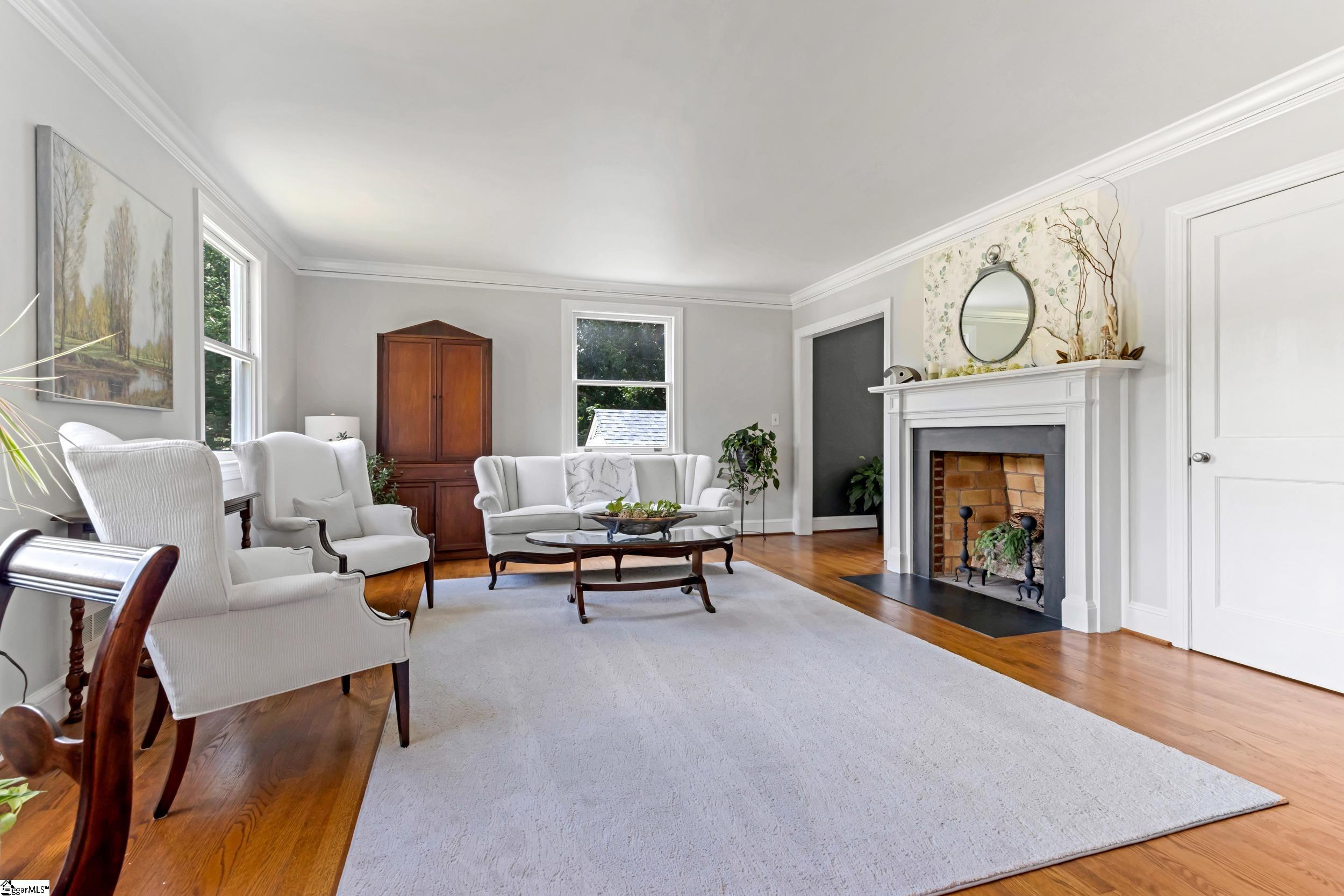 23 Buist Avenue