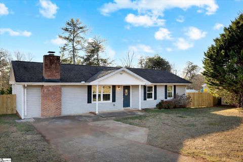 Photo of 128 Becky Gibson Road, Greer, SC 29651 (MLS # 1577691)
