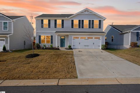 Photo of 628 Batchomble Lane, Greenville, SC 29605 (MLS # 1576097)