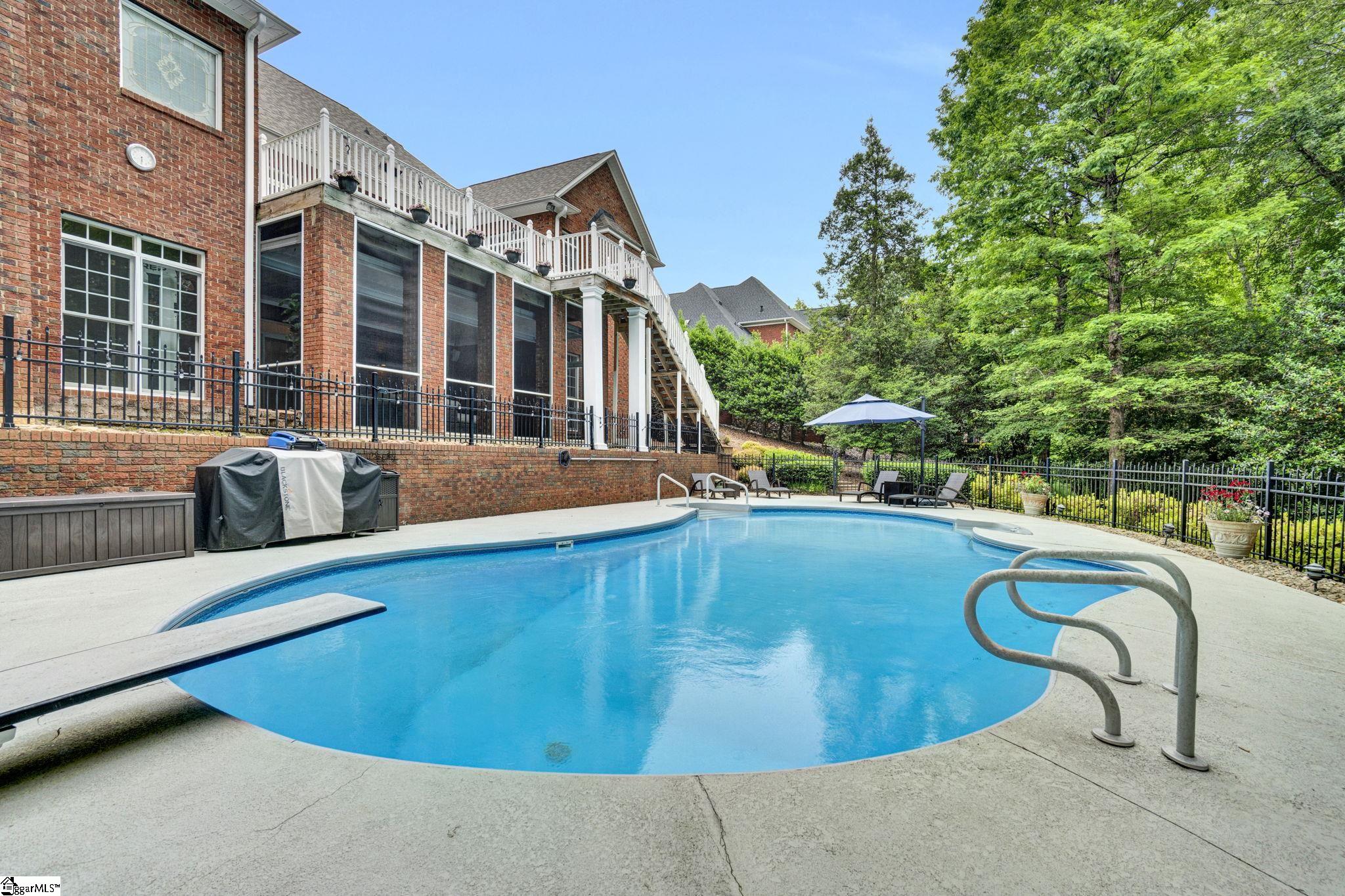 881 Inverness Circle