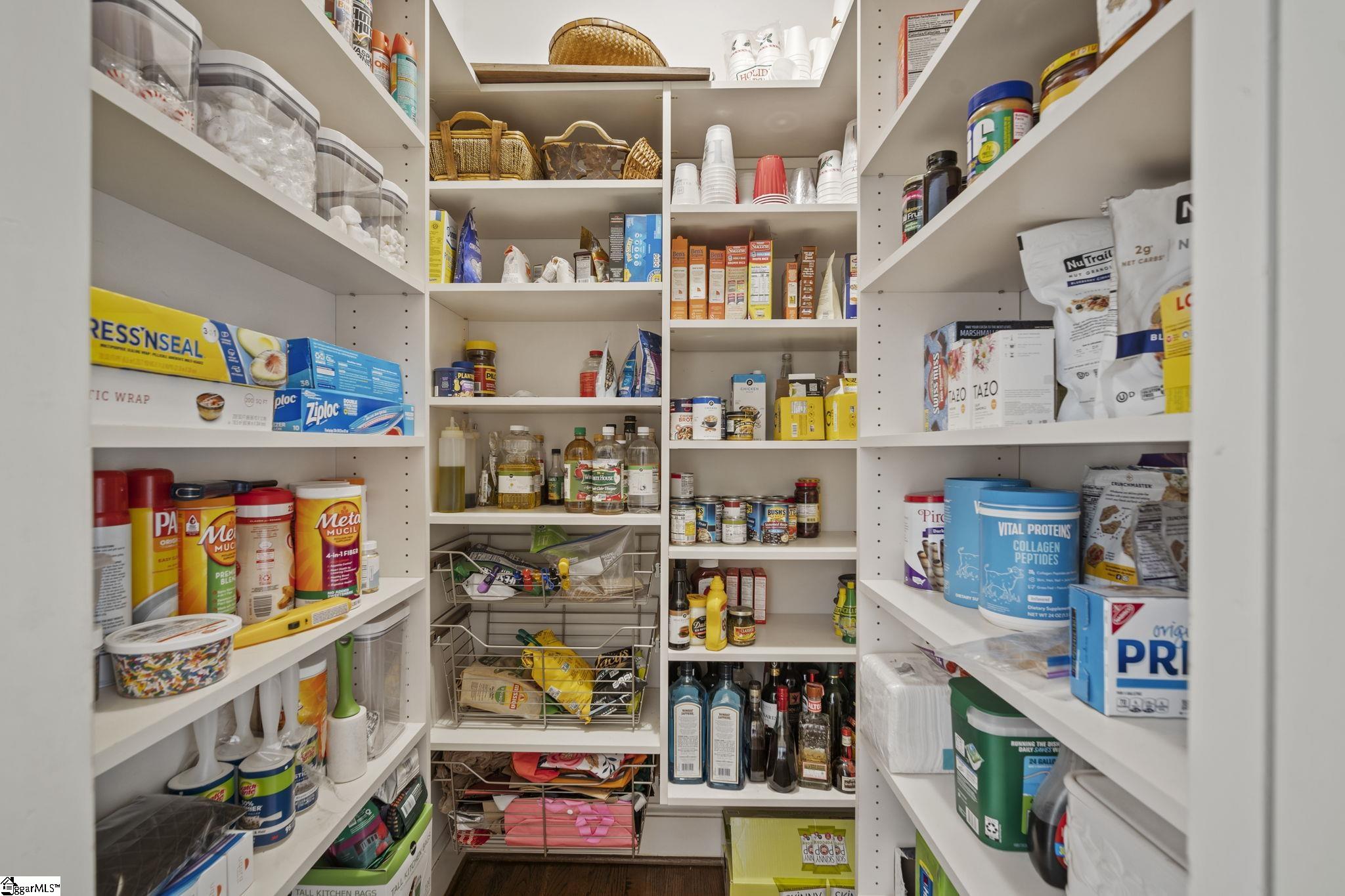 Greenville, South Carolina 29615, United States, 4 Bedrooms Bedrooms, ,5 BathroomsBathrooms,Residential,Contingent,78093