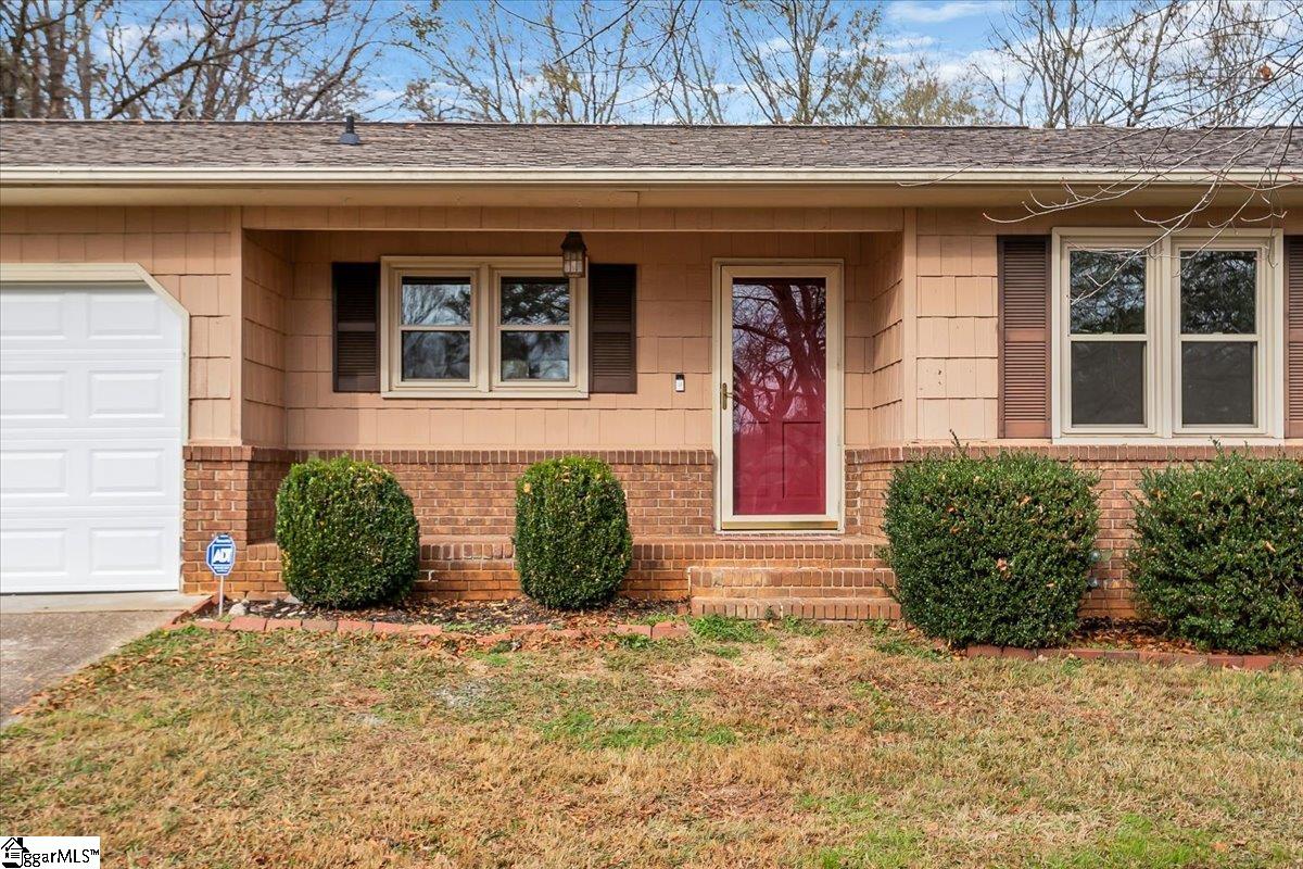 803 E Brookwood Drive