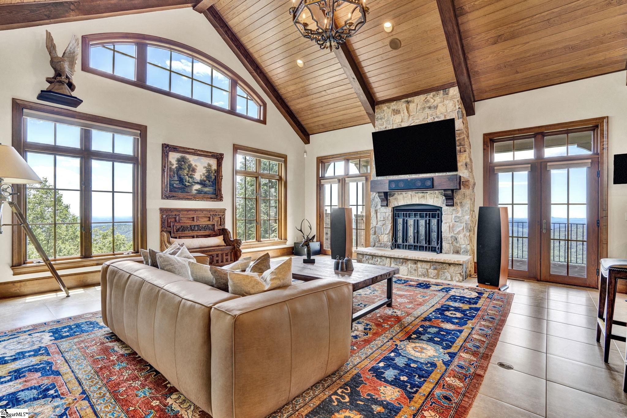 16 High Bluff Court