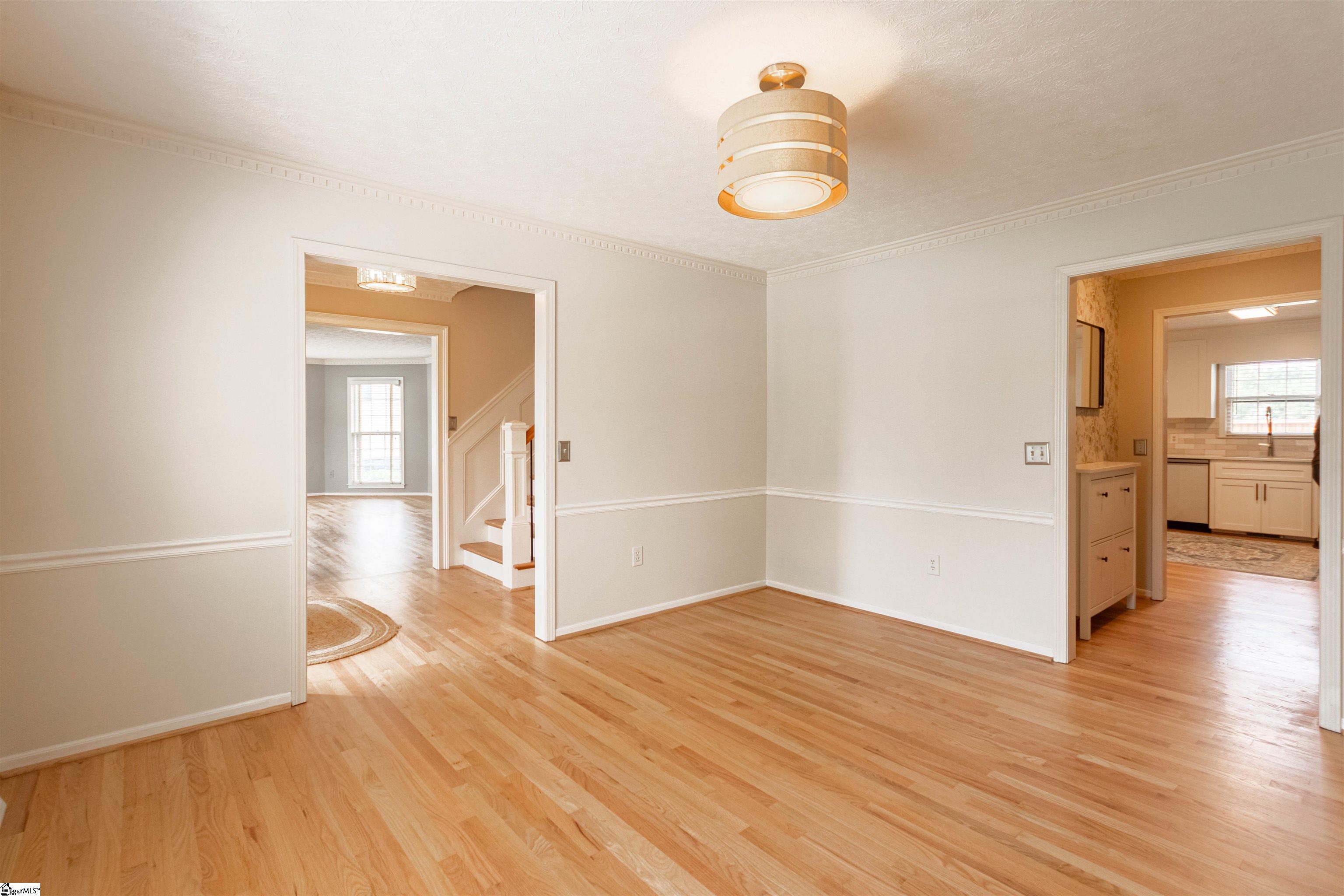 Greer, South Carolina 29650, United States, 4 Bedrooms Bedrooms, ,3 BathroomsBathrooms,Residential,Contingent,200607