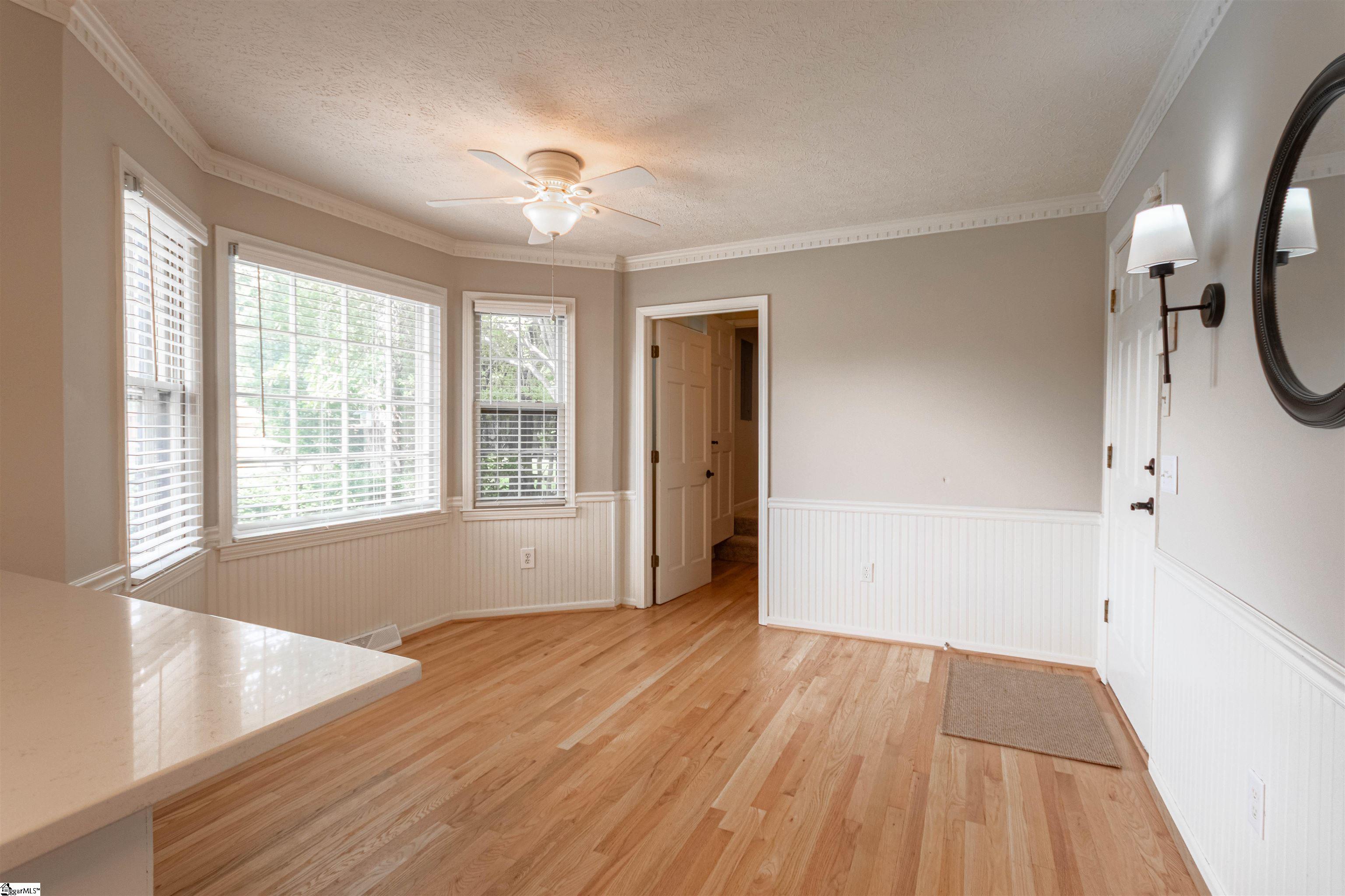 Greer, South Carolina 29650, United States, 4 Bedrooms Bedrooms, ,3 BathroomsBathrooms,Residential,Contingent,200607