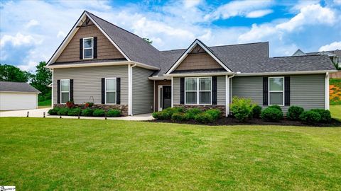 Photo of 114 Jones Kelley Road, Travelers Rest, SC 29690 (MLS # 1592673)