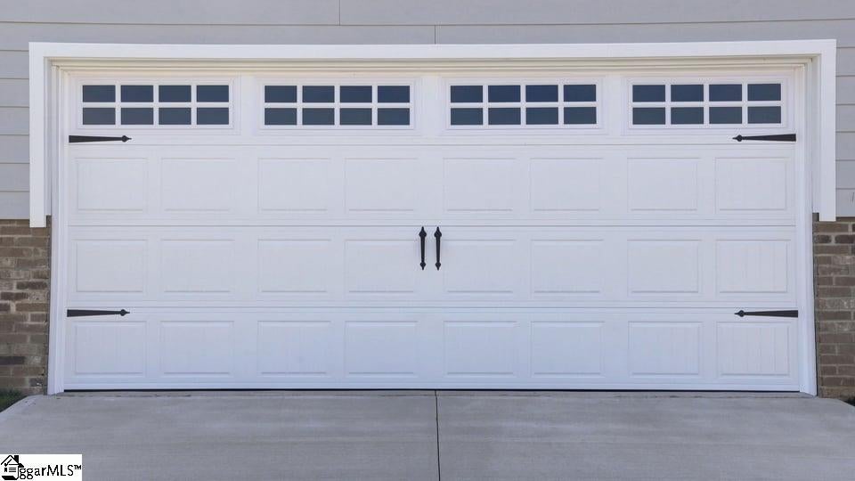 1249 Clearbrook Lane