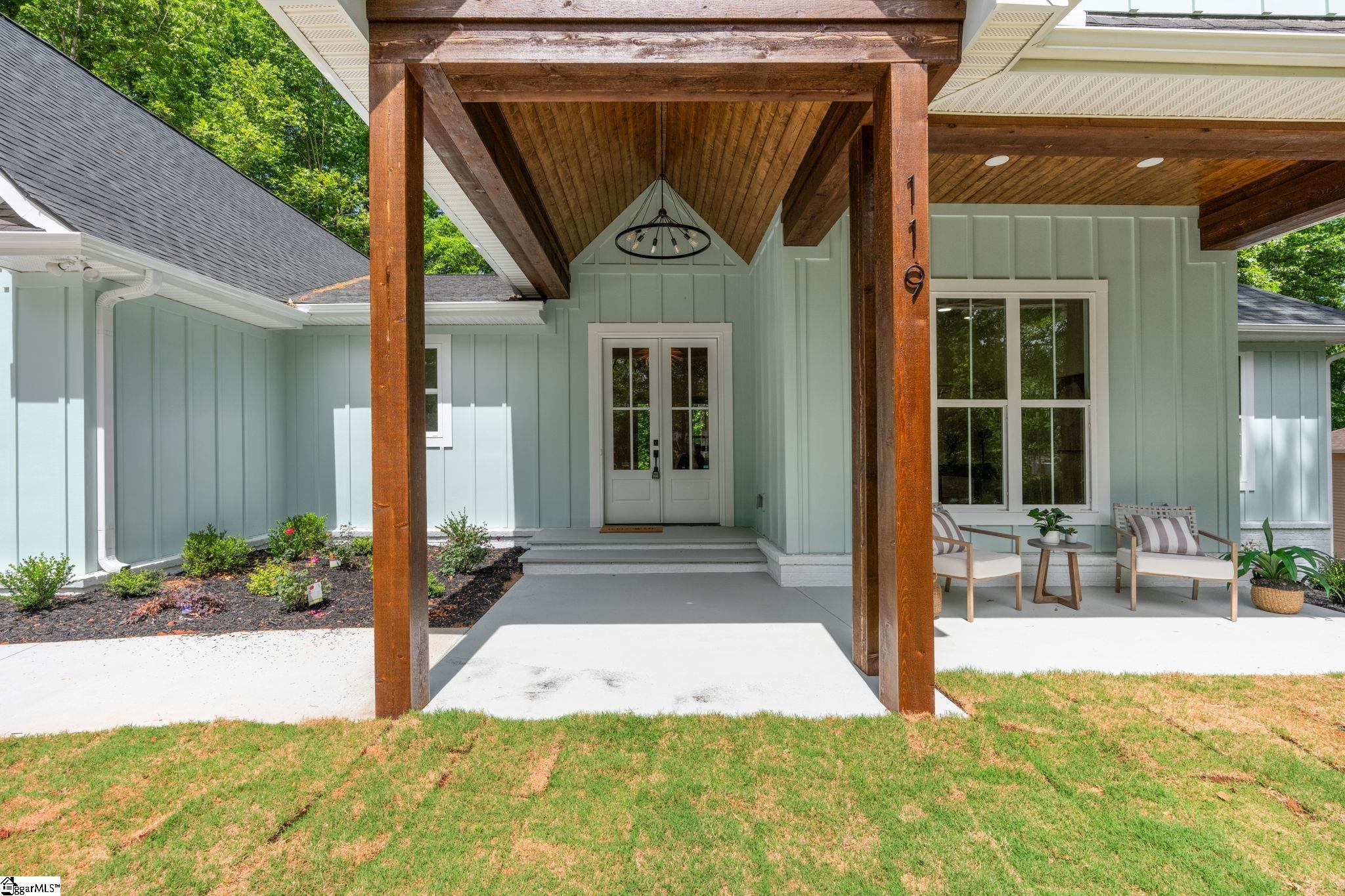119 Beacon Ridge Circle