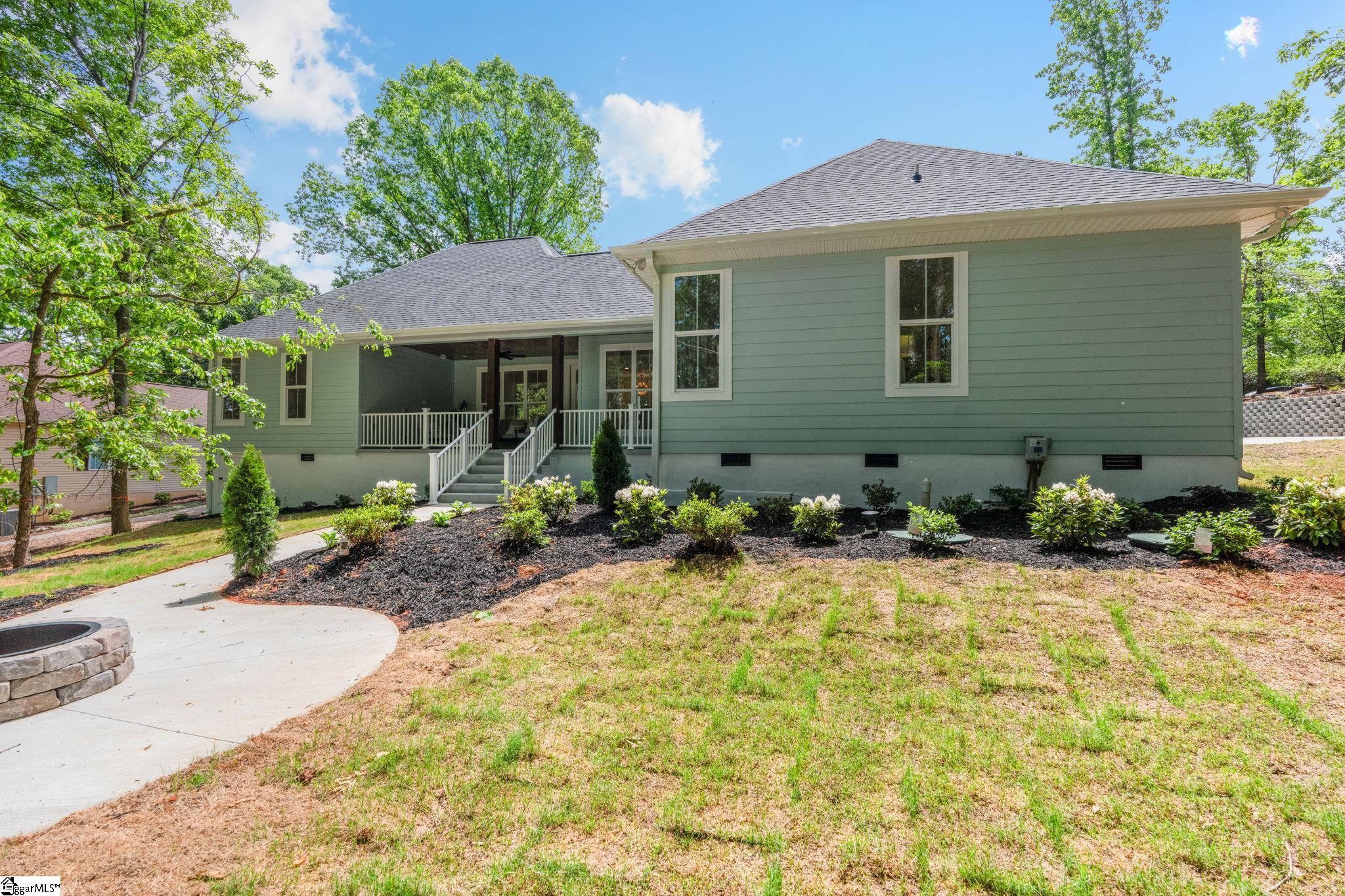 119 Beacon Ridge Circle