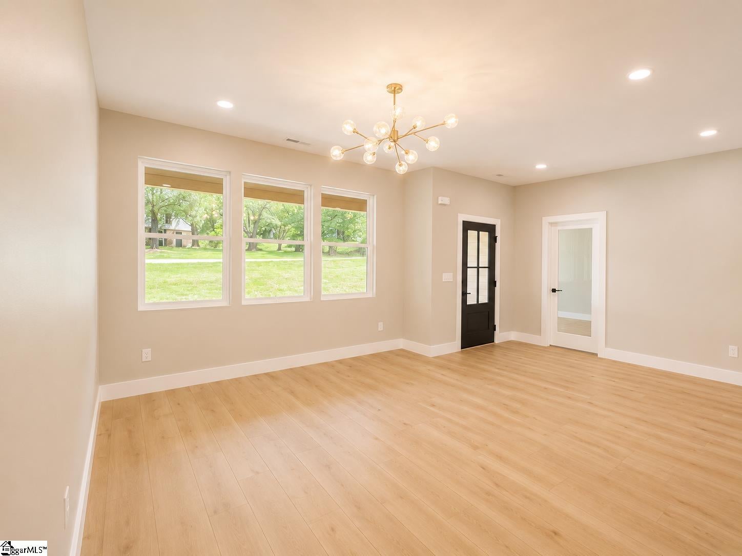 494 Skyline Drive