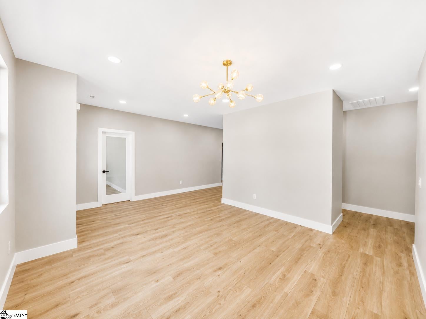 494 Skyline Drive