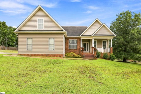 Photo of 608 Mandeville Drive, Boiling Springs, SC 29316 (MLS # 1604218)