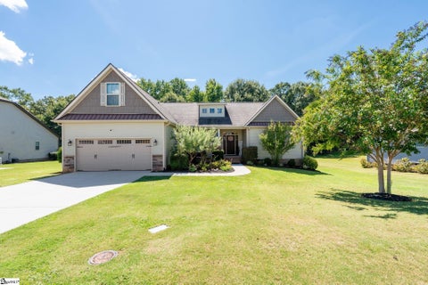 Photo of 9 Kingsfield Place, Piedmont, SC 29673 (MLS # 1603547)