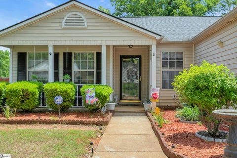 Photo of 8 Pasture Place, Simpsonville, SC 29681 (MLS # 1591183)