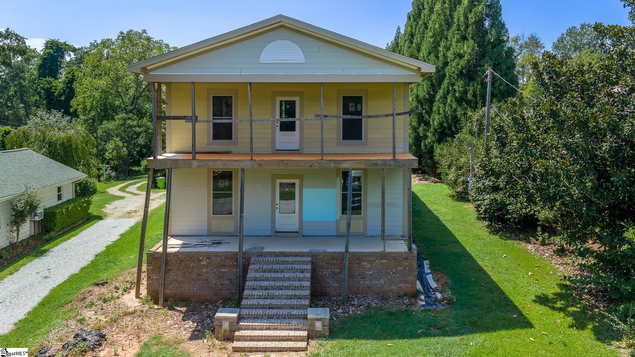 128 S Howard Avenue