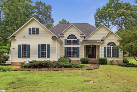 Photo of 950 Spring Valley Road, Inman, SC 29349 (MLS # 1590061)