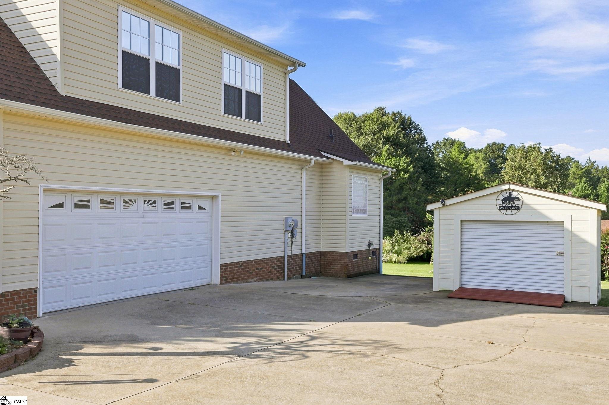 Real Estate Search 4 209 Roundstone Drive