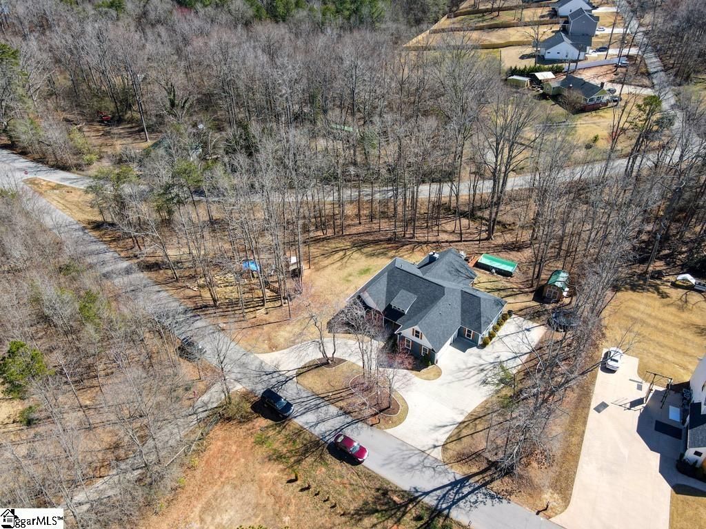 listing image 44