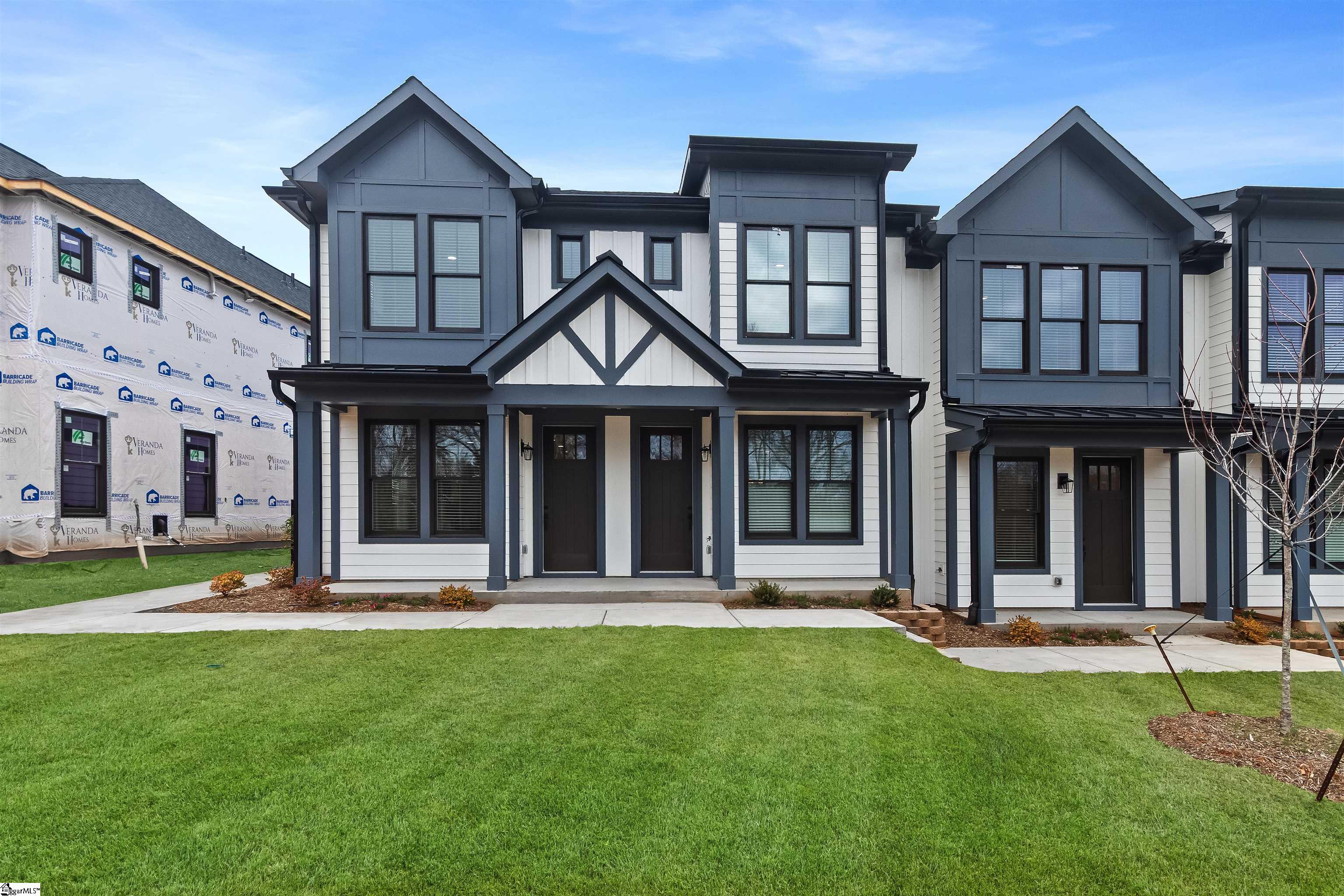 9 Hawthorne Lane Unit 105