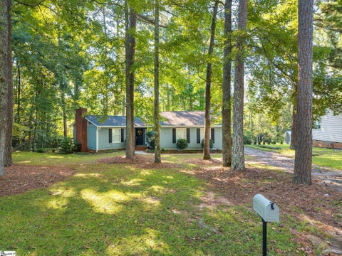 Photo of 209 Windtree Road, Greenwood, SC 29649 (MLS # 1606887)