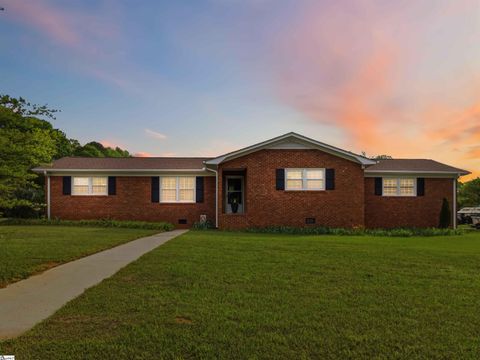 Photo of 111 Merri Lane, Easley, SC 29642 (MLS # 1589718)