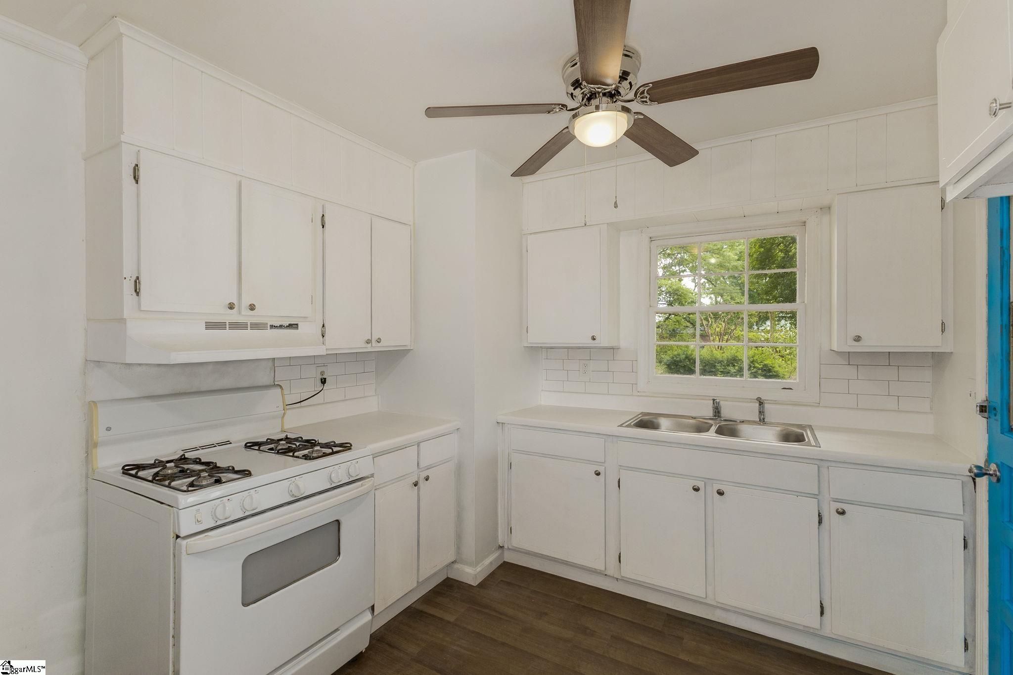 Moore, South Carolina 29369, United States, 3 Bedrooms Bedrooms, ,2 BathroomsBathrooms,Residential,Active,122963