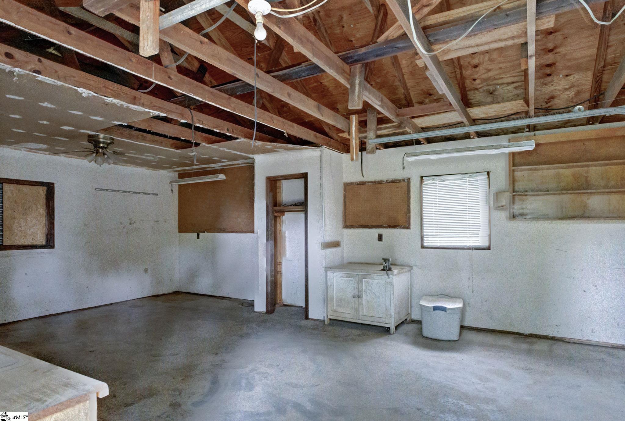 Moore, South Carolina 29369, United States, 3 Bedrooms Bedrooms, ,2 BathroomsBathrooms,Residential,Active,122963