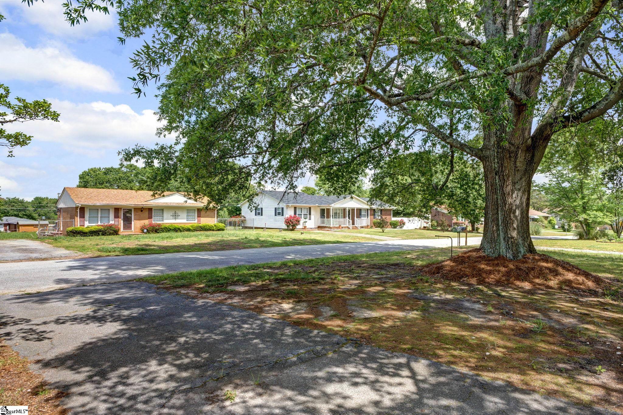 Moore, South Carolina 29369, United States, 3 Bedrooms Bedrooms, ,2 BathroomsBathrooms,Residential,Active,122963