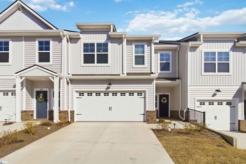 Photo of 218 Crimson Tree Court, Greenville, SC 29607 (MLS # 1584645)