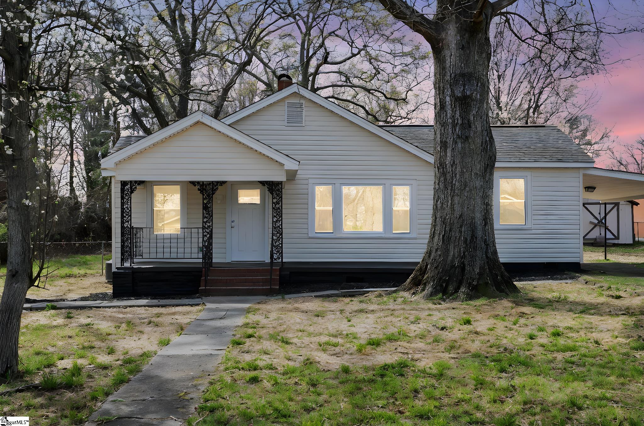 215 W Roosevelt Drive